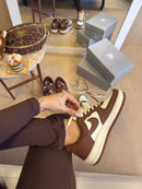 Nike Air Force 1 Low – Marrom / Off White (Luxo)