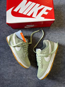 Nike Dunk Low – Verde Sage
