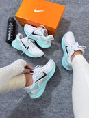 Nike Vomero 18 (Branco/Verde Água)