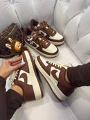 Nike Air Force 1 Low – Marrom / Off White (Luxo)