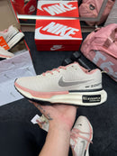 Nike Air ZoomX Invincible Run 3  Branco & Nude