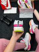 Nike Air Zoom X Invincible Run 3 Branco e Rosa