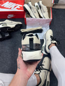 Nike Air ZoomX Invincible Run 3 Off White