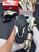 Nike Air ZoomX Invincible Run 3 Off White