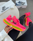 Nike Air Vomero Feminino - Rosa