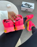 Nike Air Vomero Feminino - Rosa