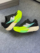 Tênis New Balance FuelCell SuperComp Elite v5